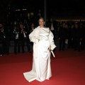 Ova slavna glumica hoda crvenim tepihom bez brushaltera: Kada se pojavila zaustavila je vreme, svi su ostali bez teksta (foto)