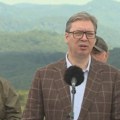 Stiže „Komarac 2“: Vučić najavio opremanje vojske dronovima samoubicama do septembra