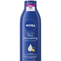 Zdrava i negovana koža i samopouzdanje koje dolazi iznutra uz unapređenu formulaciju NIVEA Rich Nourishing mleka za telo