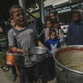 Zastoj kamiona i glad: Zašto u Gazu ne stiže pomoć?