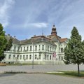 Besplatni udžbenici, đačke torbe i školski pribor za sve đake prvake