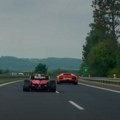 Ludilo na auto-putu! Fantom Formule 1 se trkao s najbržim kolima, pogledajte šta se desilo posle preticanja