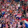 Skandal u centru Praga: Hrvati zapevali pesme Marka Perkovića Tompsona pred meč sa Česima