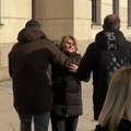 VIDEO Incident u Nišu: Žena prekinula 16 minutna tišine i nasrnula na jednu građanku, policajci u civilu je sklonili
