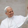 Bankarska službenica spustila slušalicu papi Lavu XIV
