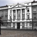Prvo su došli po mandate, a na kraju po čovjeka iz kuće bez fasade
