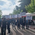 Situacija na severu Kosova i Metohije mirna: Promenjen pečat Opštine Severna Mitrovica, stanje Obrenovića stabilnije