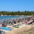 Protesti na Halkidikiju: Demonstranti se "digli na noge" jer barovi zauzimaju plaže (video)