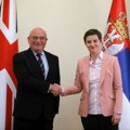 Izaslanik Velike Britanije: London podržava svaku saradnju Srbije s regionom