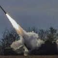 Masovan napad Rusije na Ukrajinu raketama i dronovima