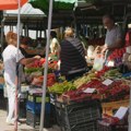 Čačnska pijaca: Tezge pune, cene prošlogodišnje