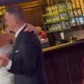 Zavirite na venčanje ćerke Suzane Mančić: Loto devojka zaplesala sa bogatim Grkom, a onda se latila mikrofona (FOTO)