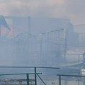 Drama na adi ciganliji Gore splavovi na makiškoj strani, veliki broj vatrogasaca-spasilaca na licu mesta