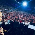 "Selfi mog života" Aleksandra Prijović se oglasila usred koncerta: Pevačica gestom oduševila publiku (foto)