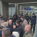 Strukovno udruženje policije: Blokiranje rada PU Novi Sad ne može ubrzati rešavanje slučaja Ilije Kostića, već stvara…