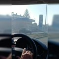 (Video) Srpski rulet u Valjevu: Samouvereno vozi suprotnim smerom, a u susret mu ide gomila vozila: "Ovo je za doživotno…