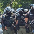 Građani nabacili fantomke pa zaplesali za žandarmeriju: Ova pesma je upravo postala hit blokada