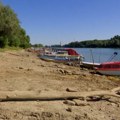 Na Tisi kod Titela vodostaji ispod niskih plovidbenih nivoa, otežana plovodba