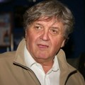 "Molim se za zdravlje porodice..." Oglasio se Radoš Bajić sa ovog mesta: Glumac zabrinut, uputio jaku poruku