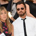 Bivši muž Dženifer Aniston očekuje prvo dete: Retko priča o 23 godine mlađoj supruzi nakon što se opekao