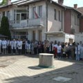 14. dan protesta u Gračanici: Nastavljeni skupovi podrške za 7 uhapšenih direktora srpskih zdravstvenih i obrazovnih…