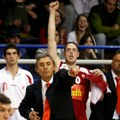 „Malo ko bi pružio šansu jednom debelom klincu sa Karaburme“: Štimac ispratio Pešića u penziju