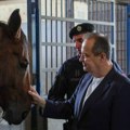 Dačić najavio ulaganja u policiju: Stižu konji i kamioni, MUP se seli na Makiš