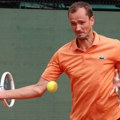 Medvedev furiozno do četvrtfinala