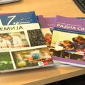 Dveri tražile od Vlade besplatne udžbenike za sve đake u Srbiji