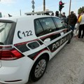 "Golfom" usmrtio pešaka, udario u "škodu" i prevrnuo se: Teška nesreća na putu kod Bosanskog Petrovca