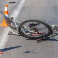 Udes na putu Smederevska Palanka - Mladenovac: Biciklista (42) udario u auto i zadobio povrede