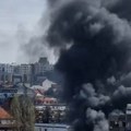 VIDEO Ugašen veliki požar u Učiteljskom naselju u Beogradu: Bilo angažovano 14 vatrogasnih vozila