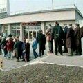 Nestalo 5 milijardi evra: Evo kako je ova banka opljačkala Srbe koji su stajali u redovima dugim kilometrima!
