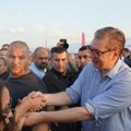 "Naš put u budućnost su novi putevi, pruge, fabrike..." Vučić poručio: Sledi vreme odgovornosti!