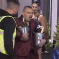 Bora Santana slavi razvod u Eliti 9: Baloni, šampanjci, pristižu pokloni: Evo koja pevačica peva specijalno za njega - Sve se…