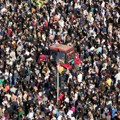 uživo Godišnjica pada nadstrešnice: Dan žalosti u Srbiji, kolone idu ka Železničkoj stanici u Novom Sadu