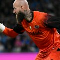Poraz Napolija i ugrožena naredna faza LŠ: Vanja nije mogao sam protiv Benfike