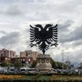 Lom u Tirani! Albanci grlili ceo Zapad: Sad jedni vuku u Vašington, a drugi u Brisel – uz pomoć OVK