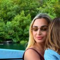 (Foto) Kamena kuća, mali brod i njih dvoje: Maja Berović sa sinom na odmoru u Splitu, podelila emotivne trenutke
