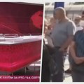 U Dnevniku RTS-a izveštavali o gužvama na granici, pa objavili anketu iz vremena kovida. Grupa zaposlenih poručila: “Naša kuća…