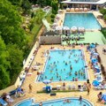 Stranci otkrili srpsku banju koja ruši rekorde: Sunce joj je veliki adut, ovog leta tražio se krevet više