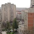 (Foto) "Razgledali smo stan, rođaki se dopao, a onda smo ugledali prozor na zgradi preko puta i zanemeli!": Nišlije u neverici…