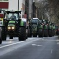 Besni poljoprivrednici krenuli traktorima na Šolca: Kancelar otvara fabriku, policija blokirala ulaz