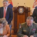Pripadnicima Ministarstva odbrane i Vojske Srbije višestruko jeftinije usluge mobilne telefonije Telekoma Srbija