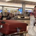 Predstavnica Izraela u suzama: Eden napustila Švedsku, a zbog onoga što ju je sačekalo na aerodromu briznula u plač (foto)
