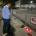 Dostojanstvo se ne kupuje Opozicija slagala da Vučić nije upalio sveće žrtvama, on im ćutke očitao lekciju iz ljudskosti…