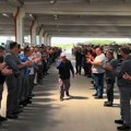 "Koja je ovo firma? Respect, ježim se": Zaplakaćete kad vidite kako su kolege ispratile radnika u penziju