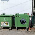 JKP Šumadija stalno na mukama zbog građana koji LOME KONTEJNERE