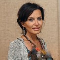 Elena Karić sagradila novu vilu, pa rpoširila imanje evo šta sadrži velelepni dom: Digla duplu ogradu, a oni im ćuvaju kuću i…