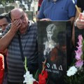 "Mnogo sam umorna, izvini, čuvaj decu": Žena našeg čuvenog folkera se ubila, njeno pismo ga dotuklo